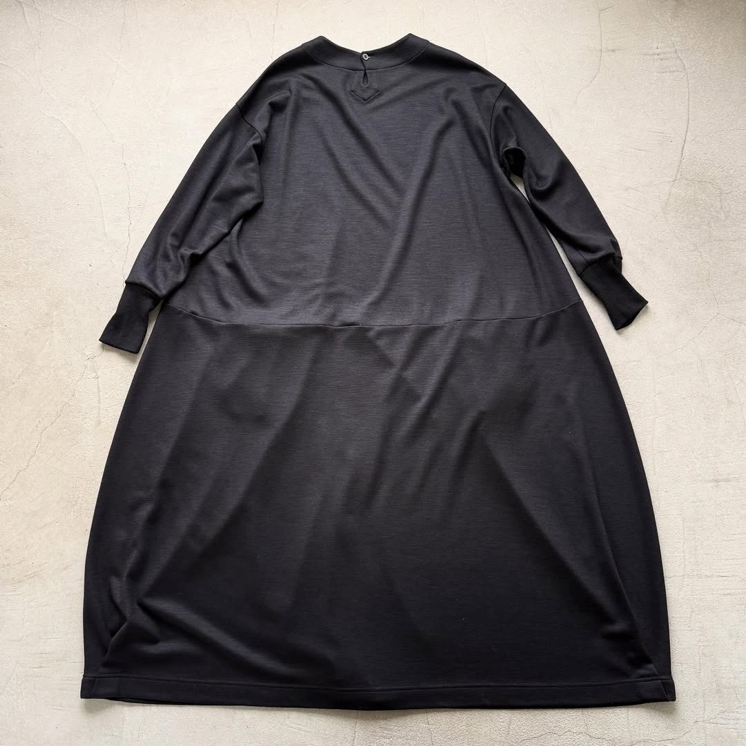 atelier naruse  スムースウールコクーンワンピース　size2