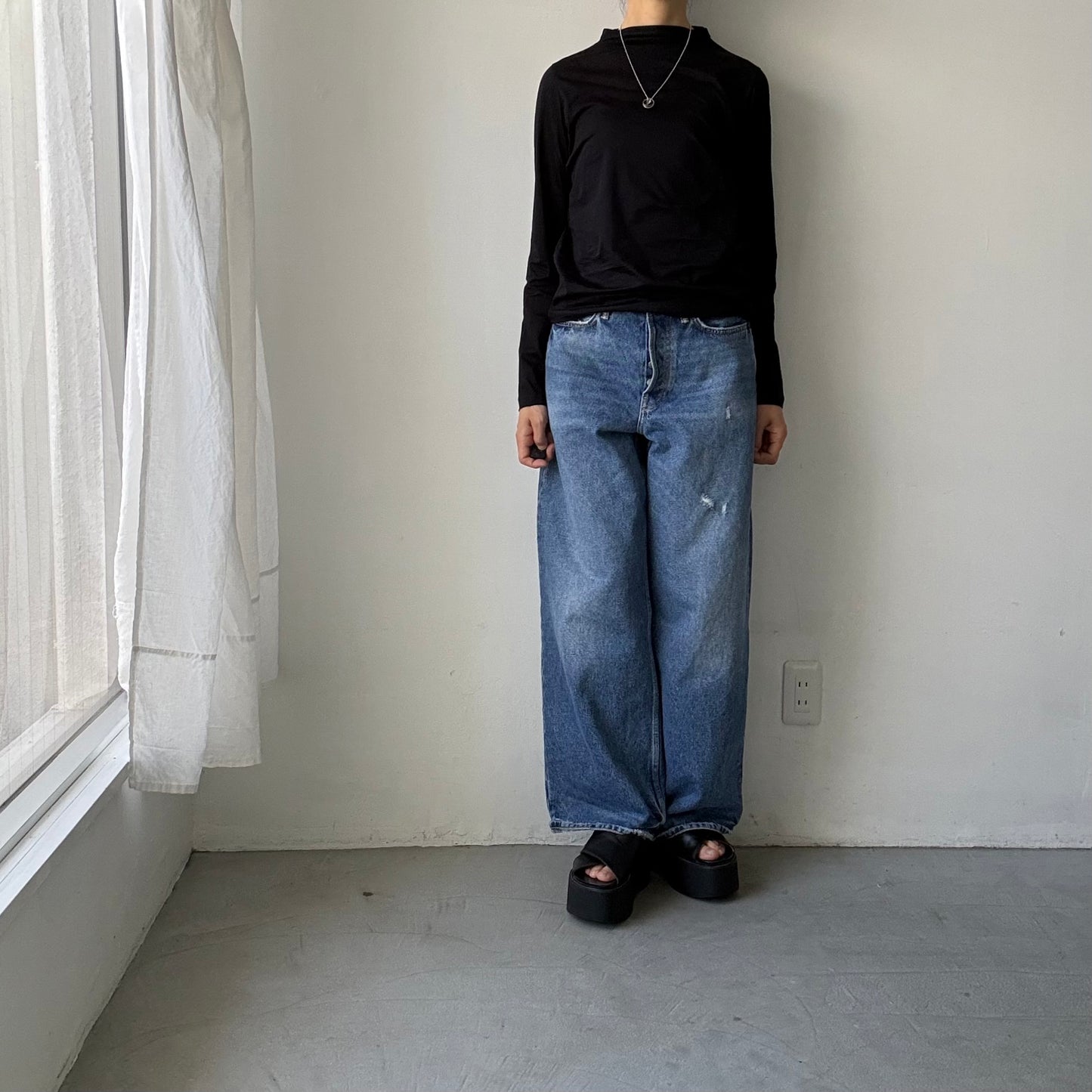 R&D.M.Co  ボトルネックTシャツ　ブラック