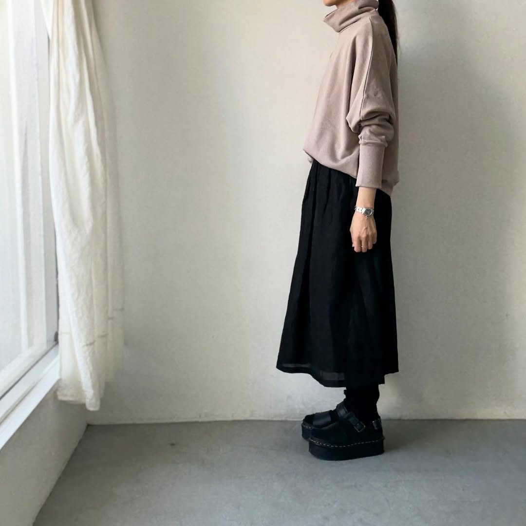 Linenya  コットンハイネックプルオーバー　ベージュ