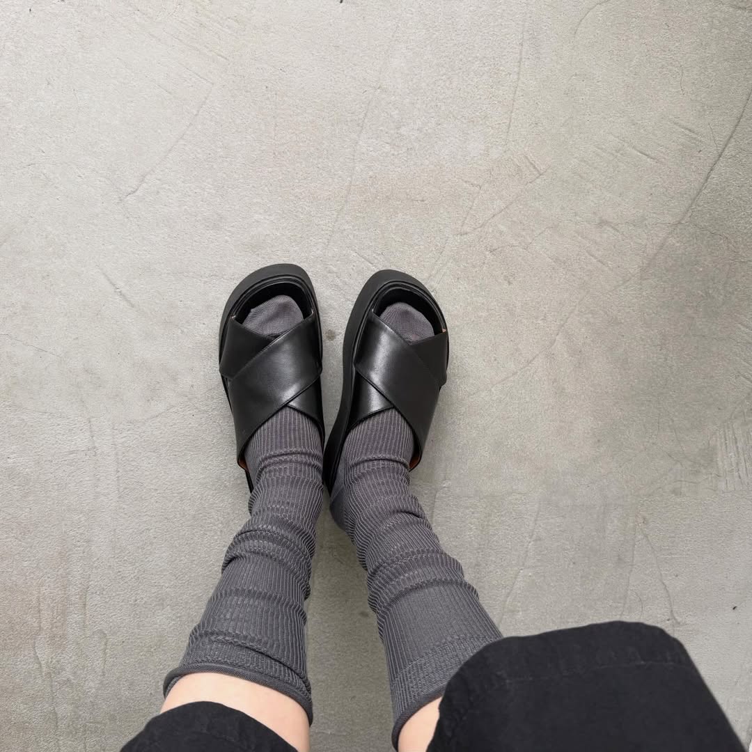 homspun シルケットコットンハイソックス　グレー