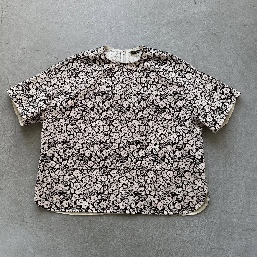 R&D.M.Co  ワイルドベリープルオーバーシャツ