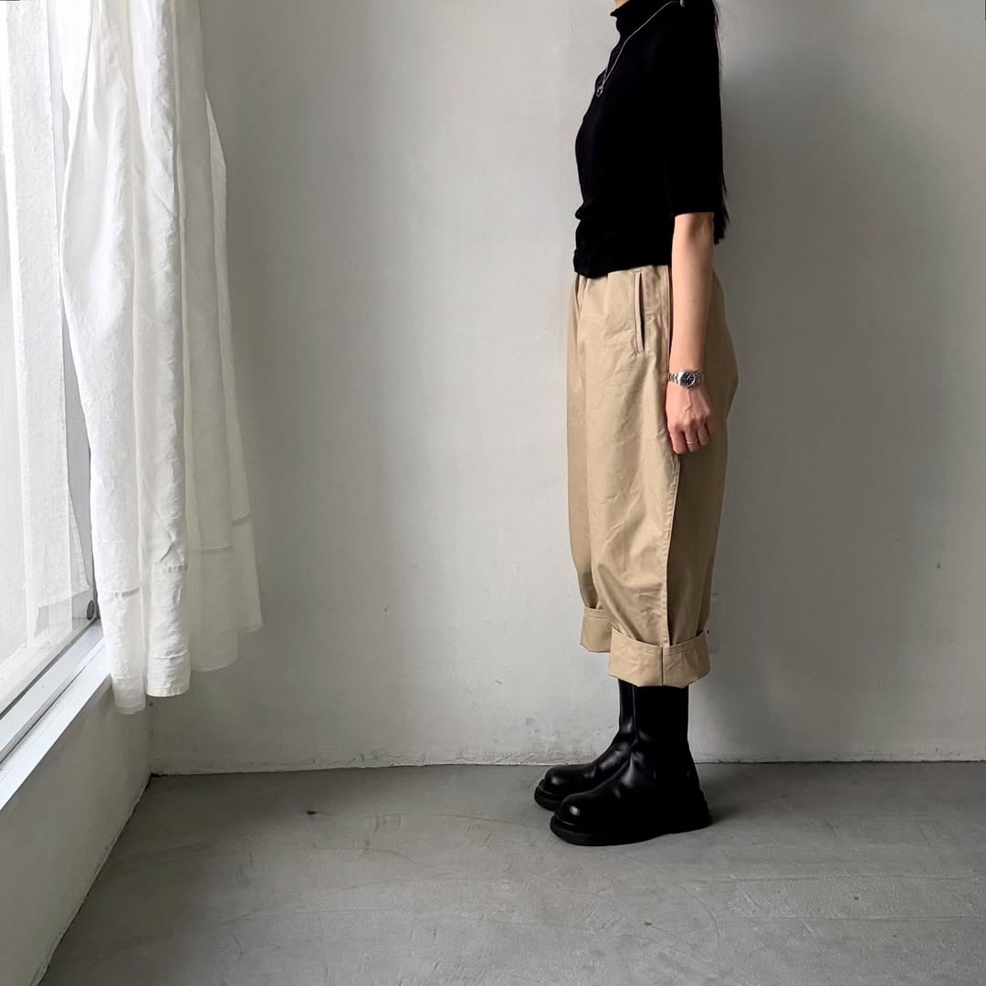 ゴーシュ  オーガニックダックコットンストレートラインパンツ　ベージュ