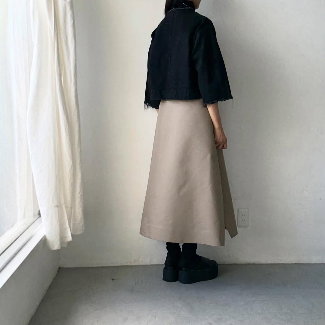 TENNE HANDCRAFTED MODERN ラップスカート　カーキ