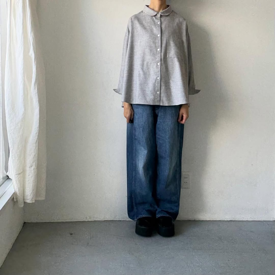 Linenya  コットンヤク丸襟長袖ブラウス　グレー