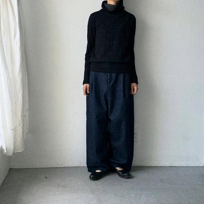 atelier naruse  ウールコットンタートルネックカットソー　ブラック