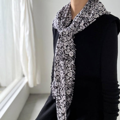 R&D.M.Co  ワイルドベリーガーゼショール　ブラック×ホワイト