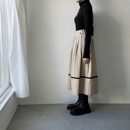 MAGALI コットンシルクストライプラップ風スカート　
