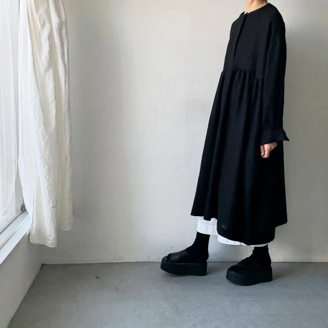 dui jujudhau  フライフロントドレス