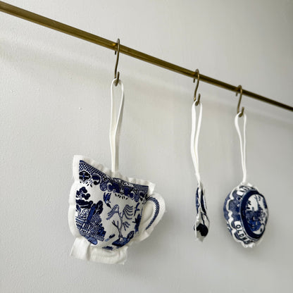 R&D.M.Co  BLUE WILLOW  ファブリックチャーム