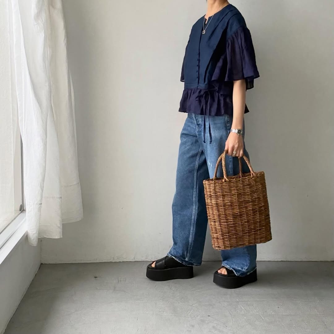 MAGALI インディゴリネンカシュクールブラウス　ネイビー