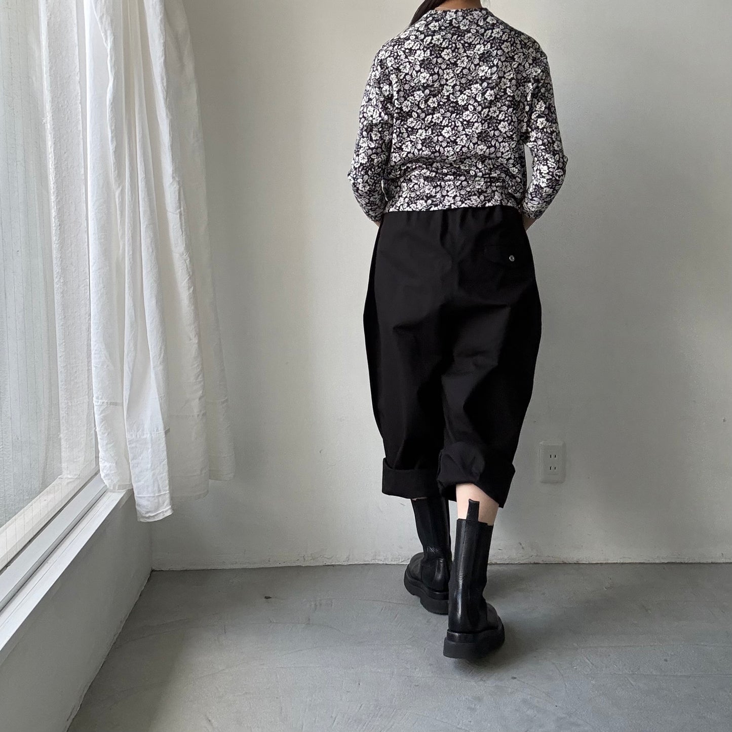 ゴーシュ  オーガニックダックコットンストレートラインパンツ