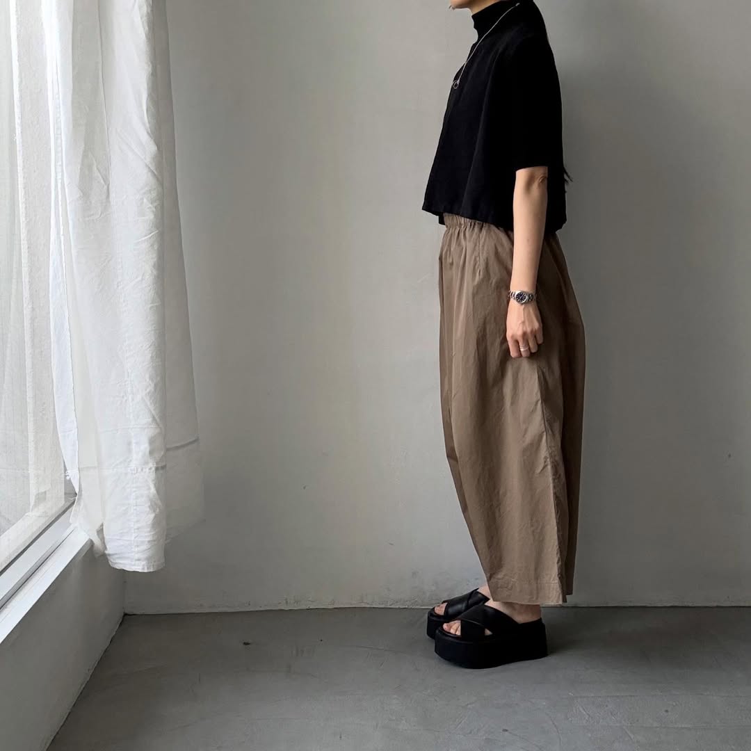 jujudhau  デッドストックコットンワイドパンツ　カーキ