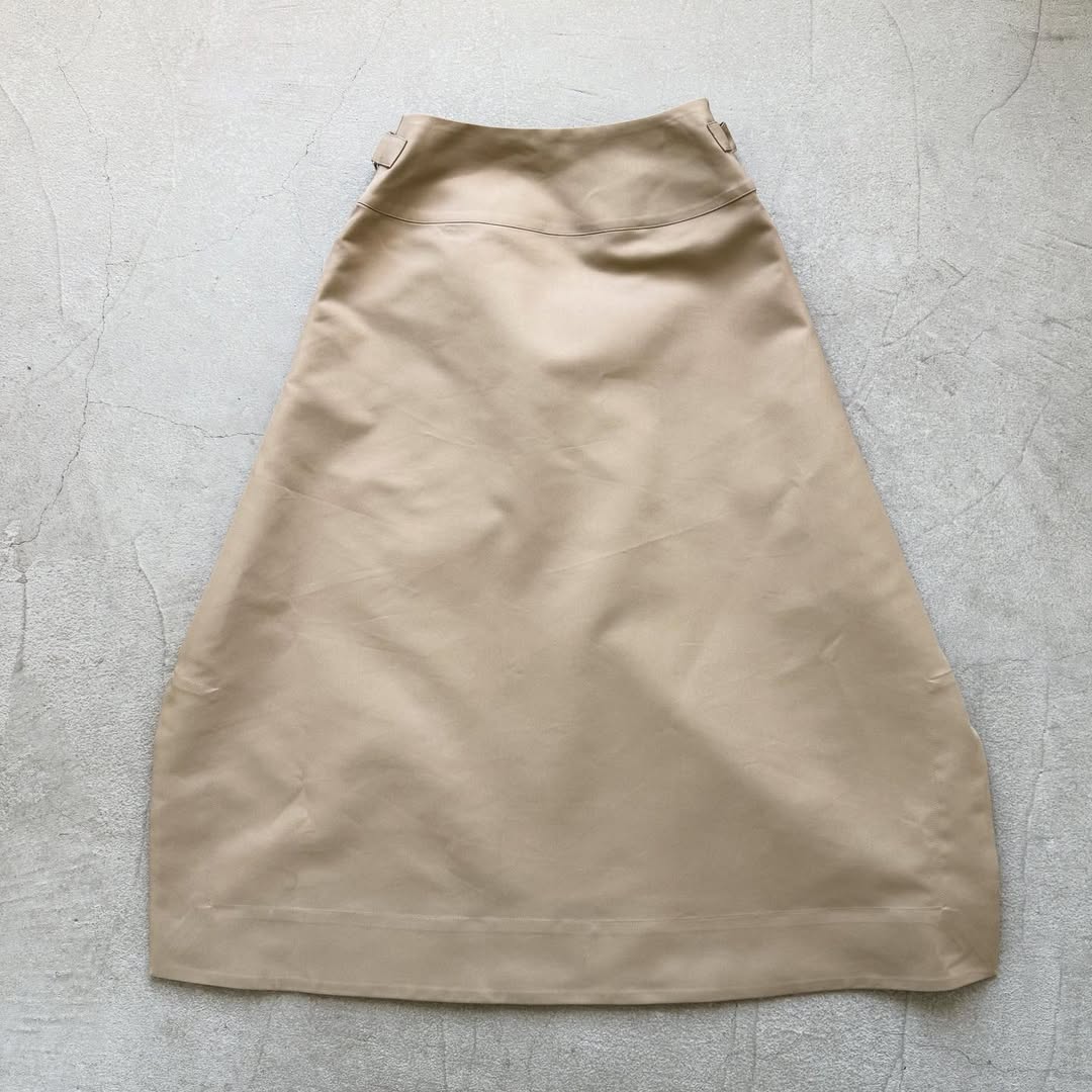 TENNE HANDCRAFTED MODERN ラップスカート　カーキ