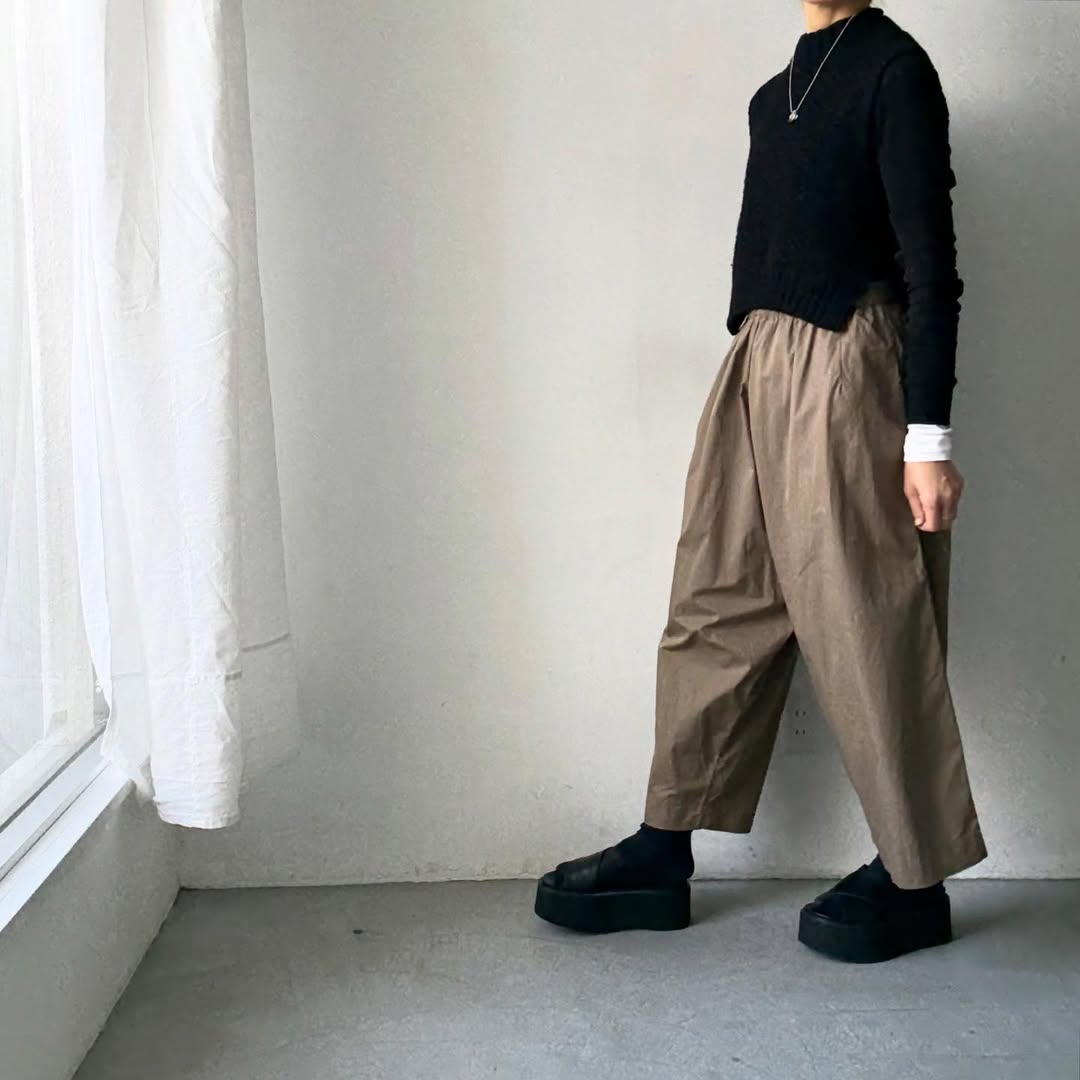 jujudhau  デッドストックコットンワイドパンツ　カーキ