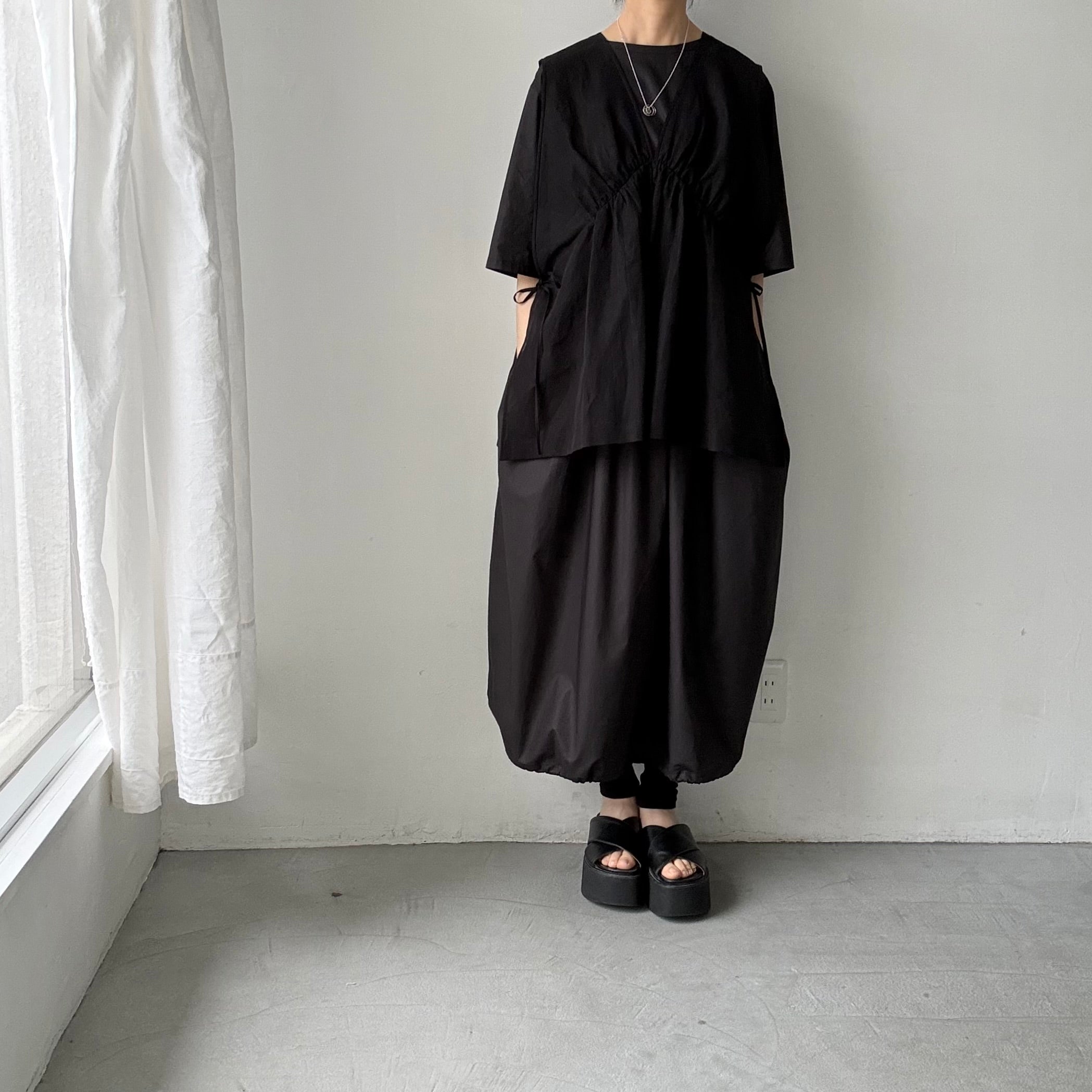 TENNE HANDCRAFTED MODERN バルーンドレス ブラック – blanc