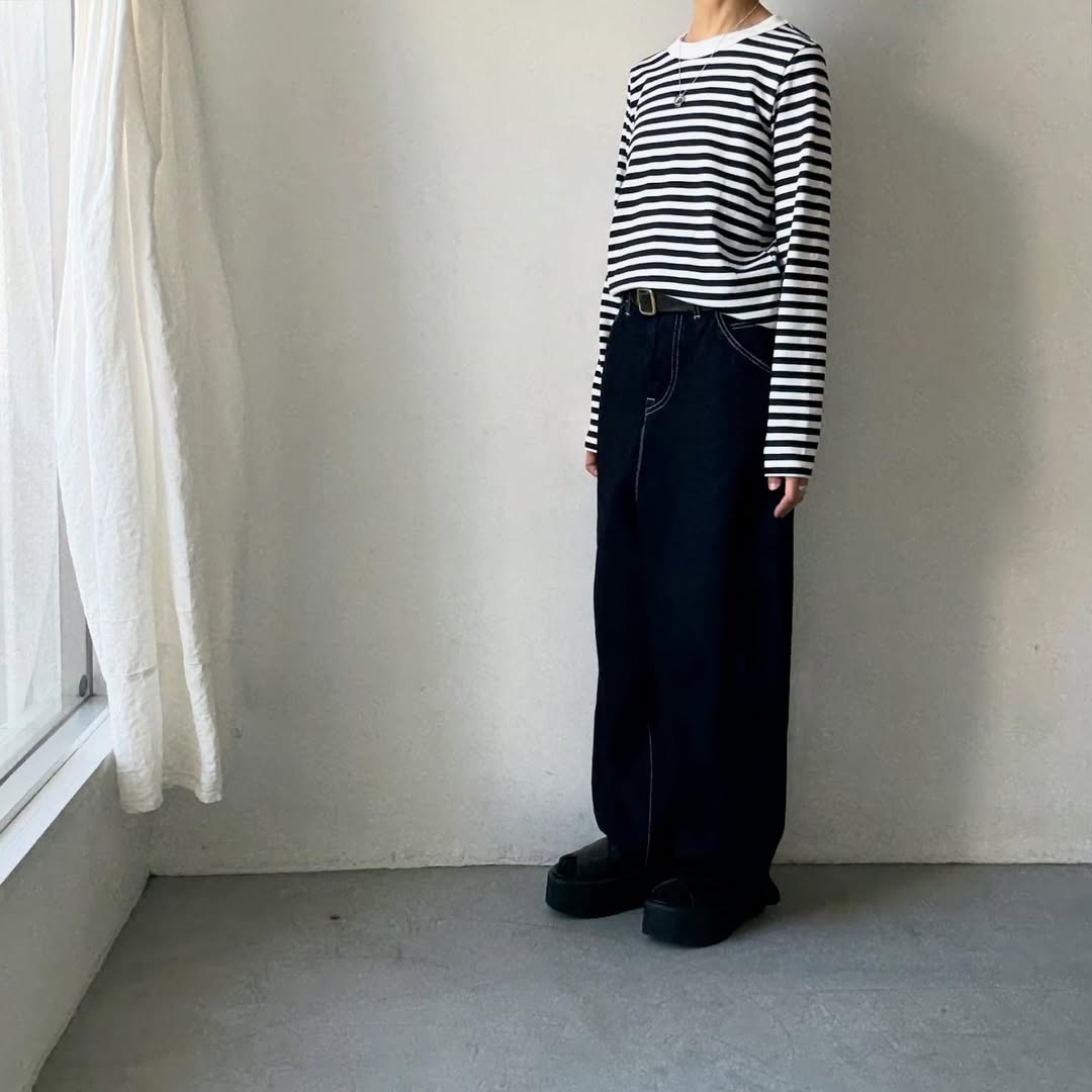 R&D.M.Co 裏起毛ボーダークルーネック長袖Tシャツ　ホワイト×ブラック