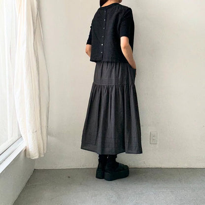 MAGALI コットンシルクピンタックスカート　チャコール
