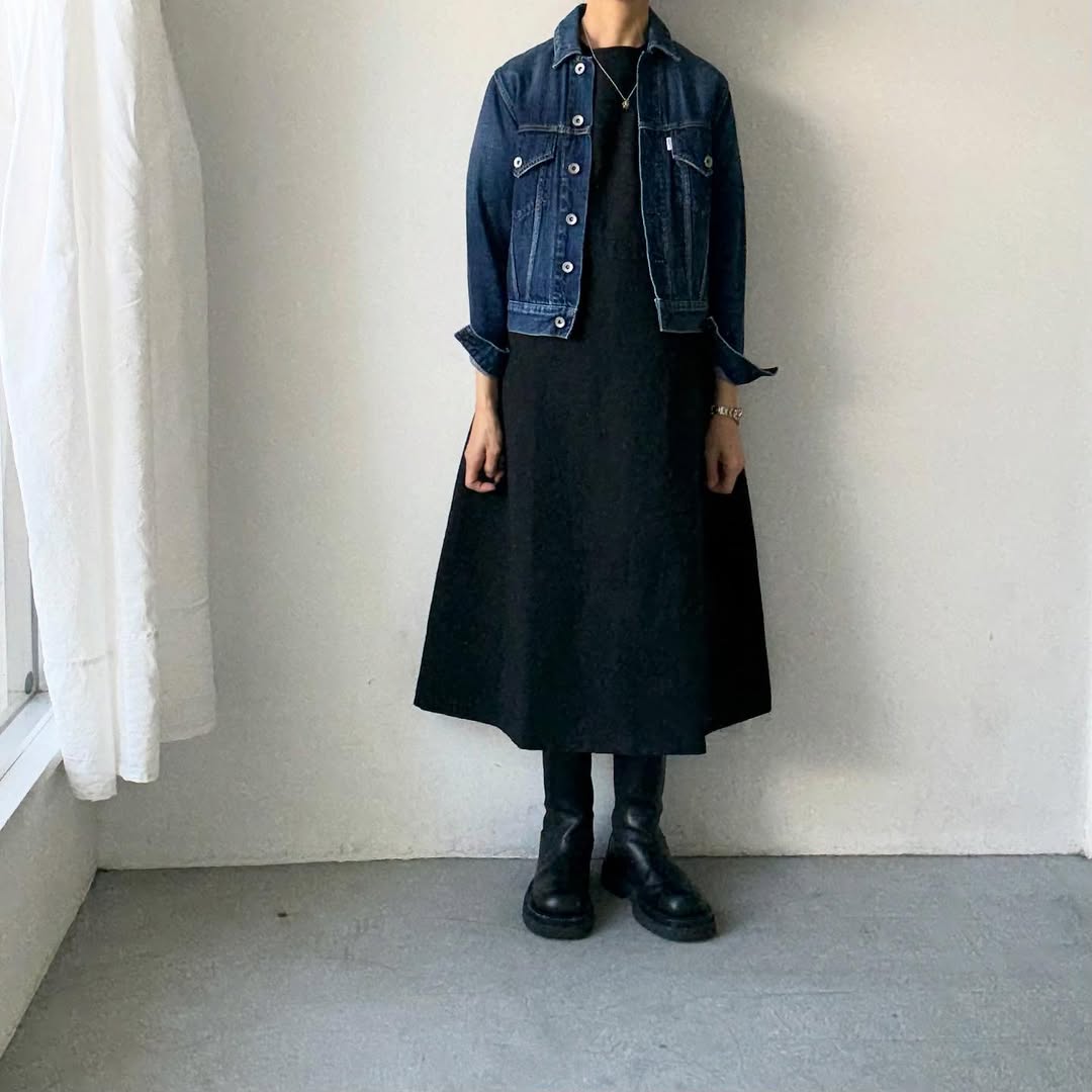 MAGALI ハイカウントコットンリネングレースドレス　ブラック