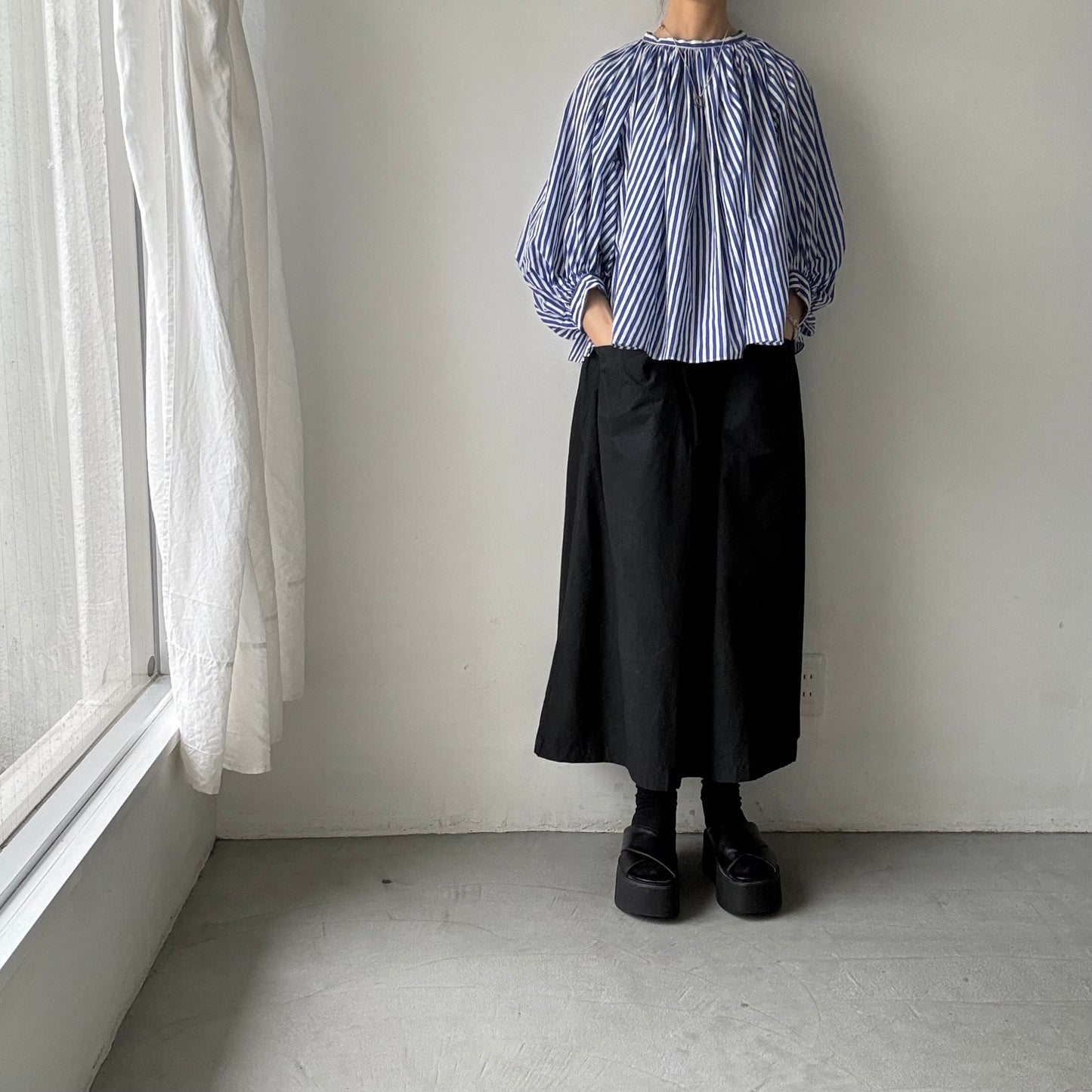 R&D.M.Co キャンディストライプギャザースモック