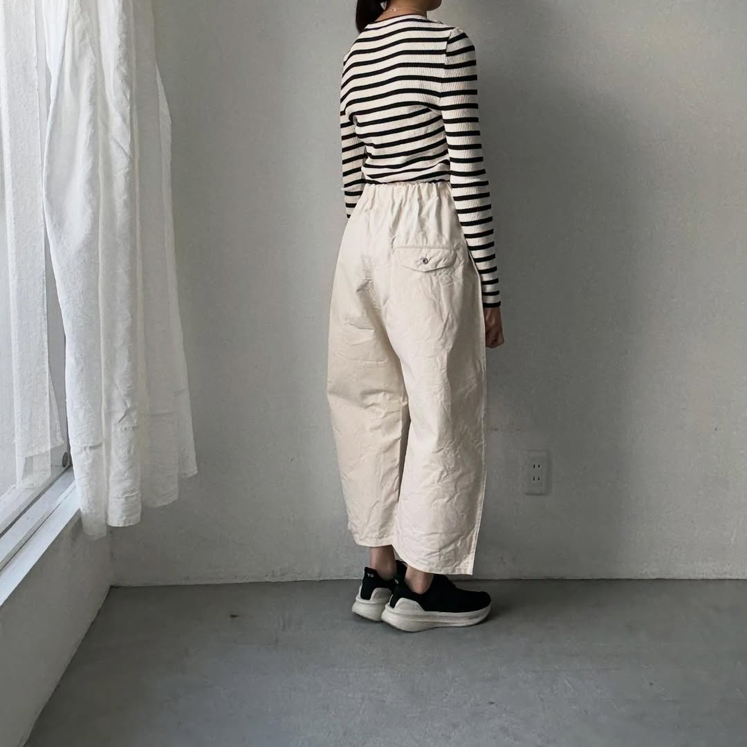 ゴーシュ  オーガニックダックコットンカーブラインパンツ　ライトベージュ