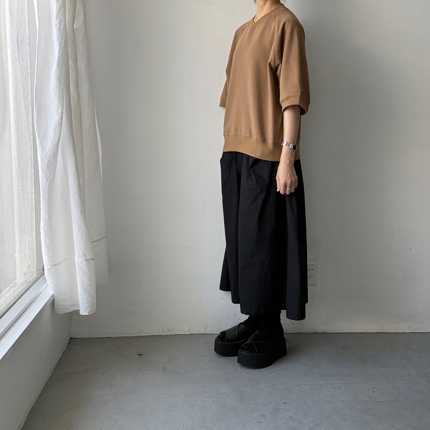 atelier naruse  コットン半袖スウェットシャツ　キャメル