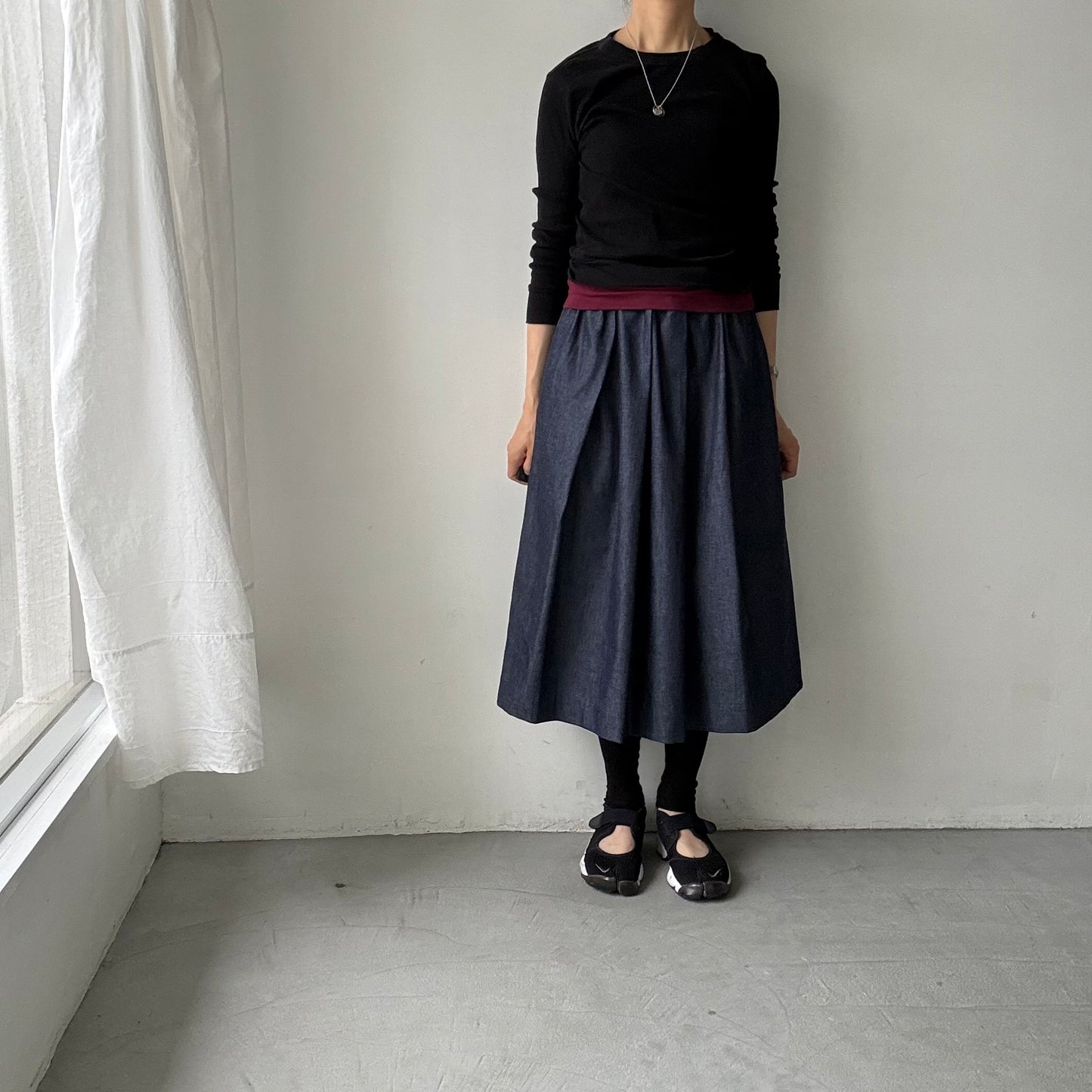 Linenya  デニムタックスカート　75センチ丈