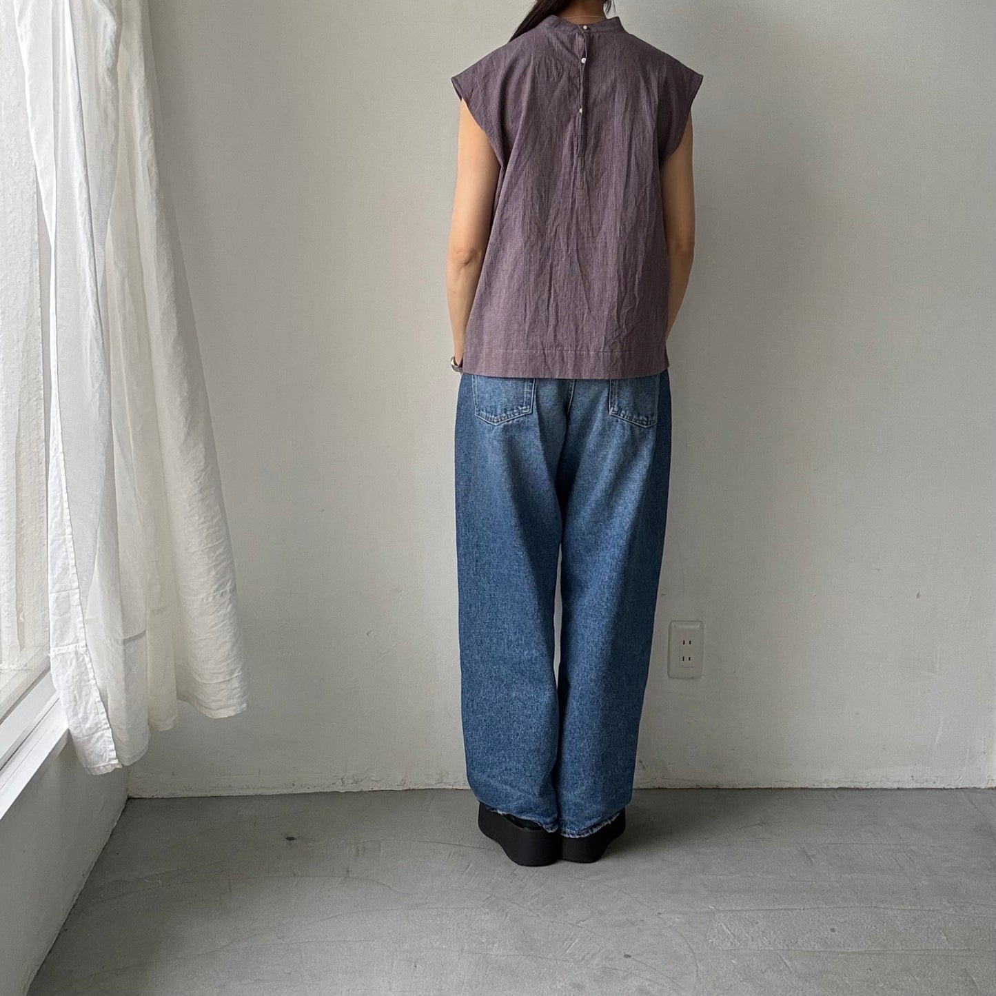 atelier d'antan Pigott コットンリネンノースリーブシャツ