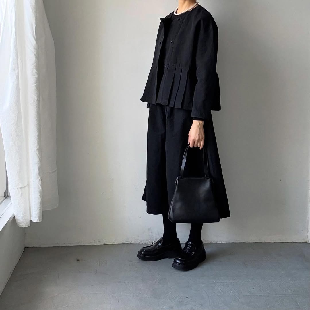 MAGALI ハイカウントコットンリネンコクーンパンツ　ブラック