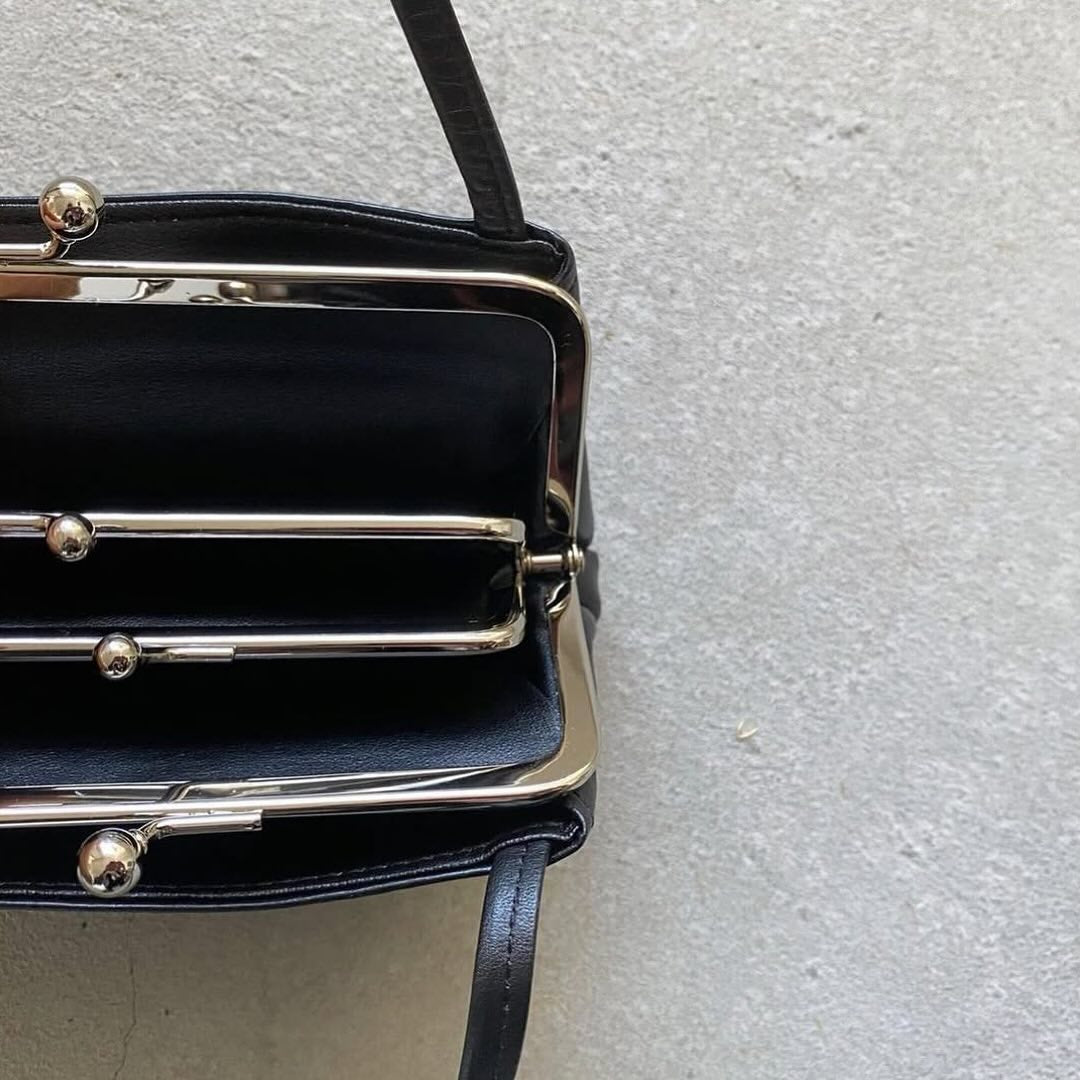 松野屋　持ち手付きがま口財布