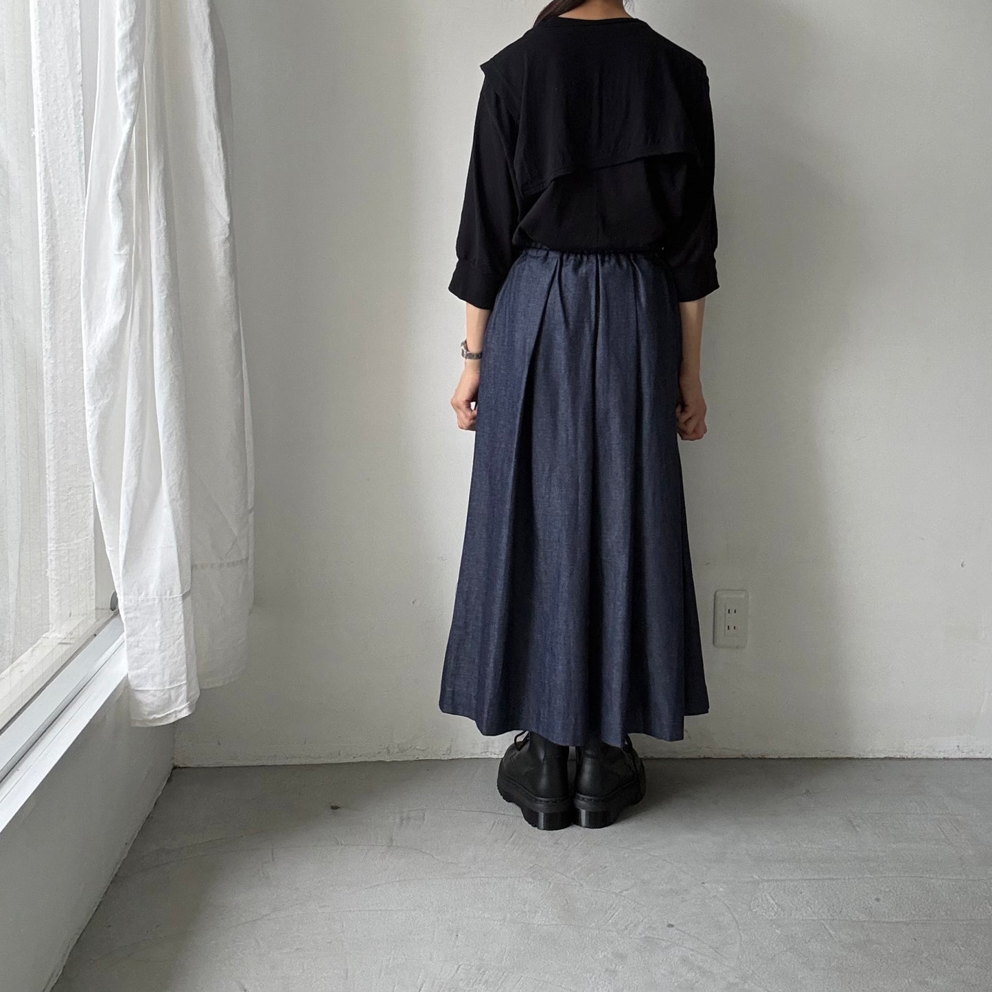 Linenya  デニムタックスカート　90センチ丈