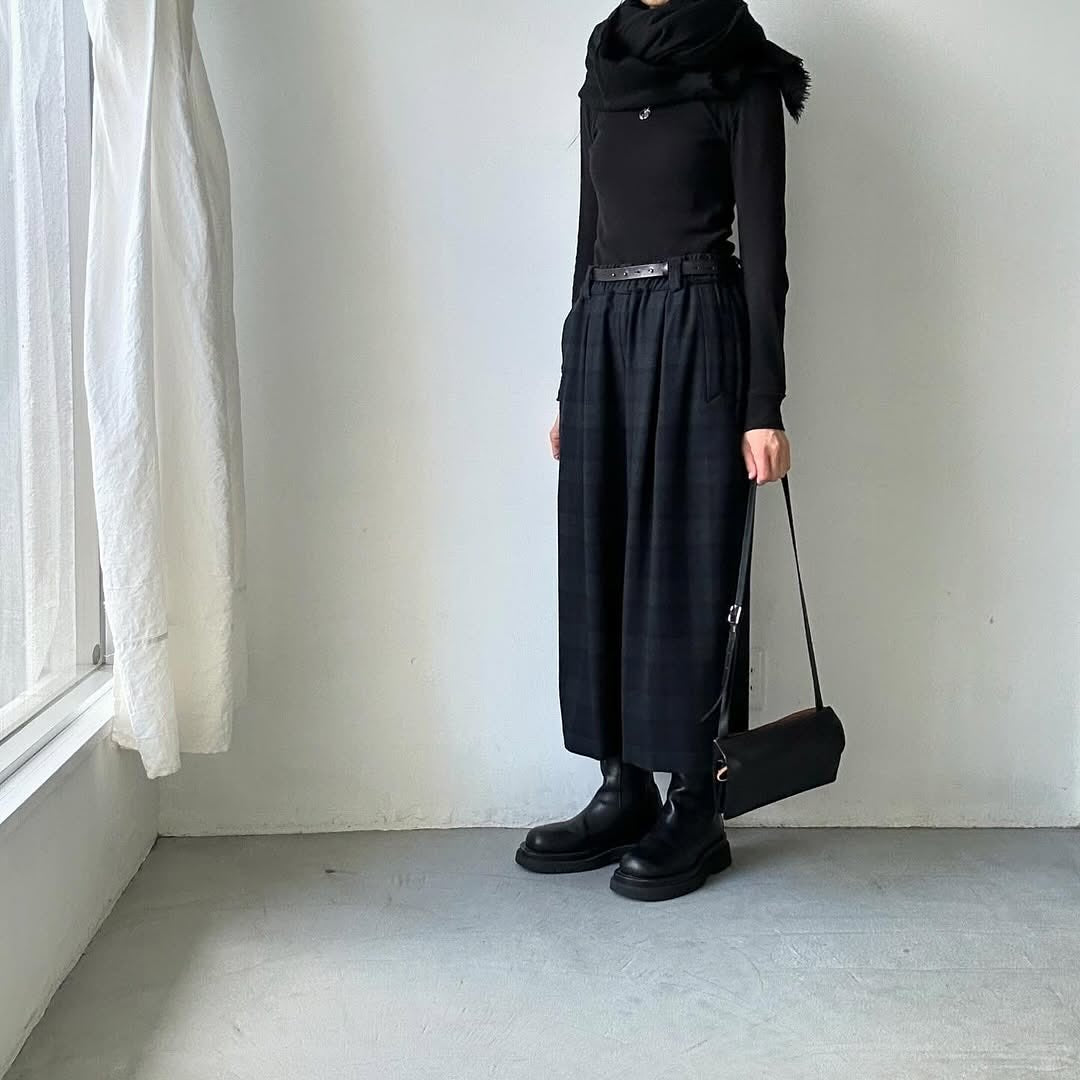 atelier naruse ウールフラノガウチョパンツ – blanc