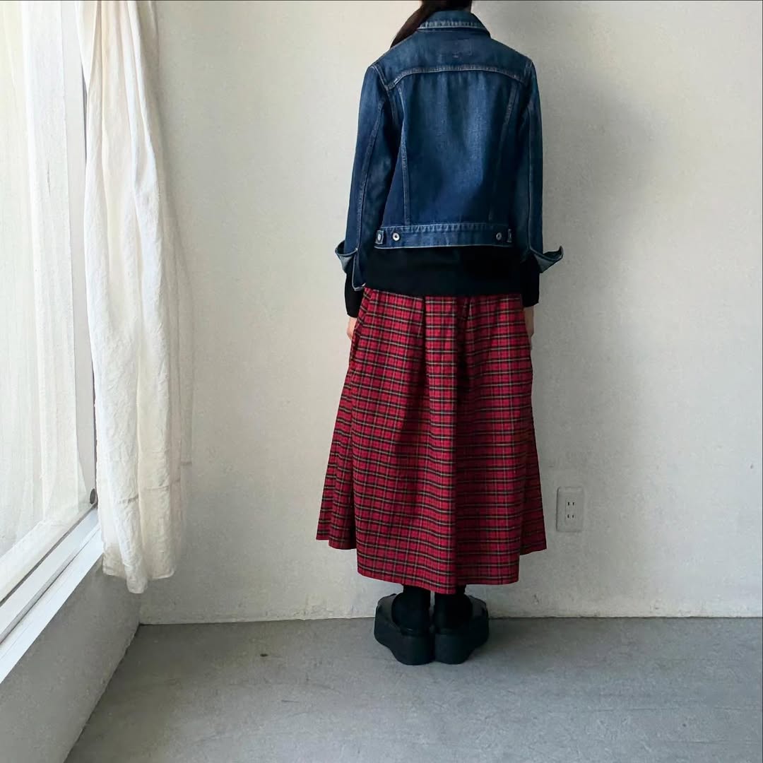 homspun ウールVネックカーディガン　ブラック
