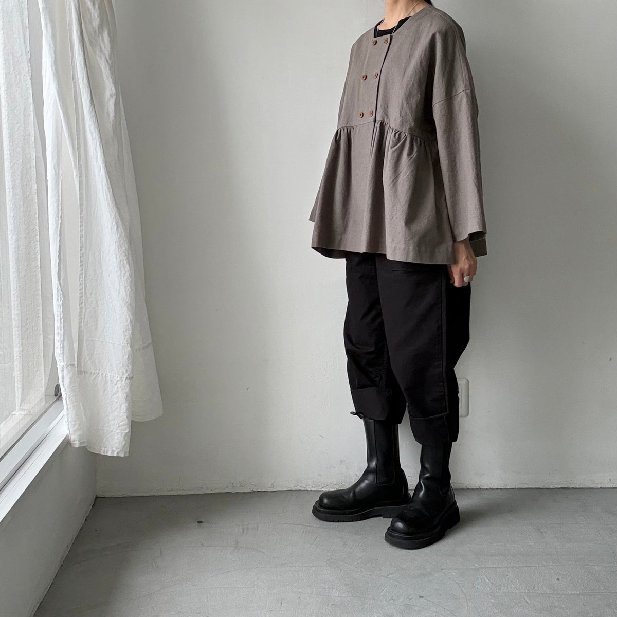 MAGALI  コットンリネンオーバーダイダブルボタンジャケット　グレー