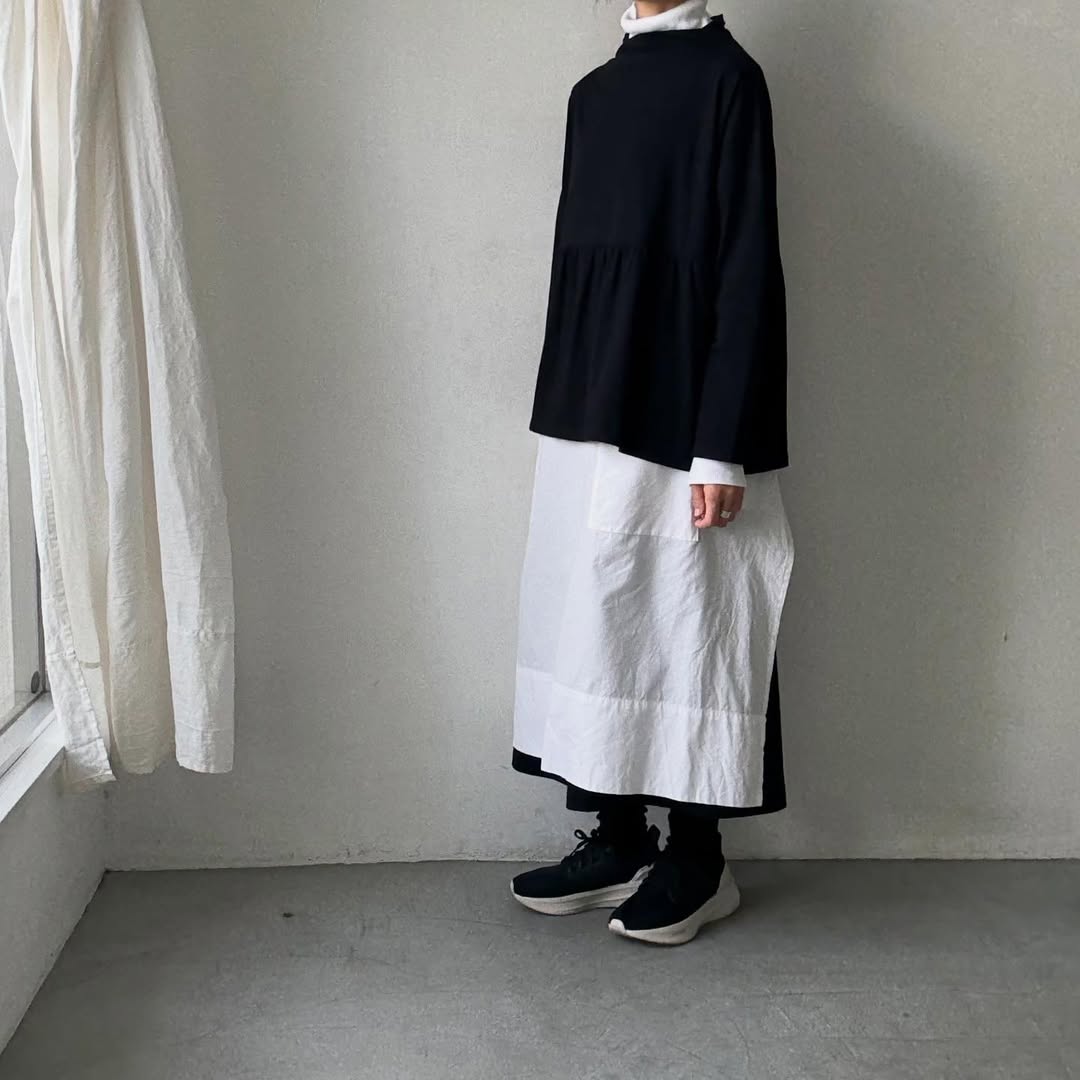 homspun 天竺ハイネックギャザープルオーバー　ブラック