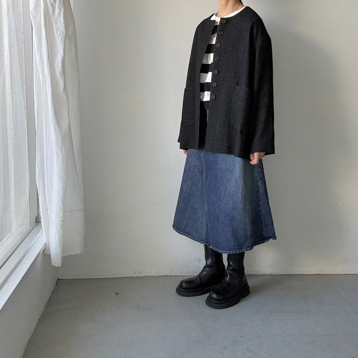 MAGALI  ウールリネンヘリンボンミディアムジャケット　ブラック