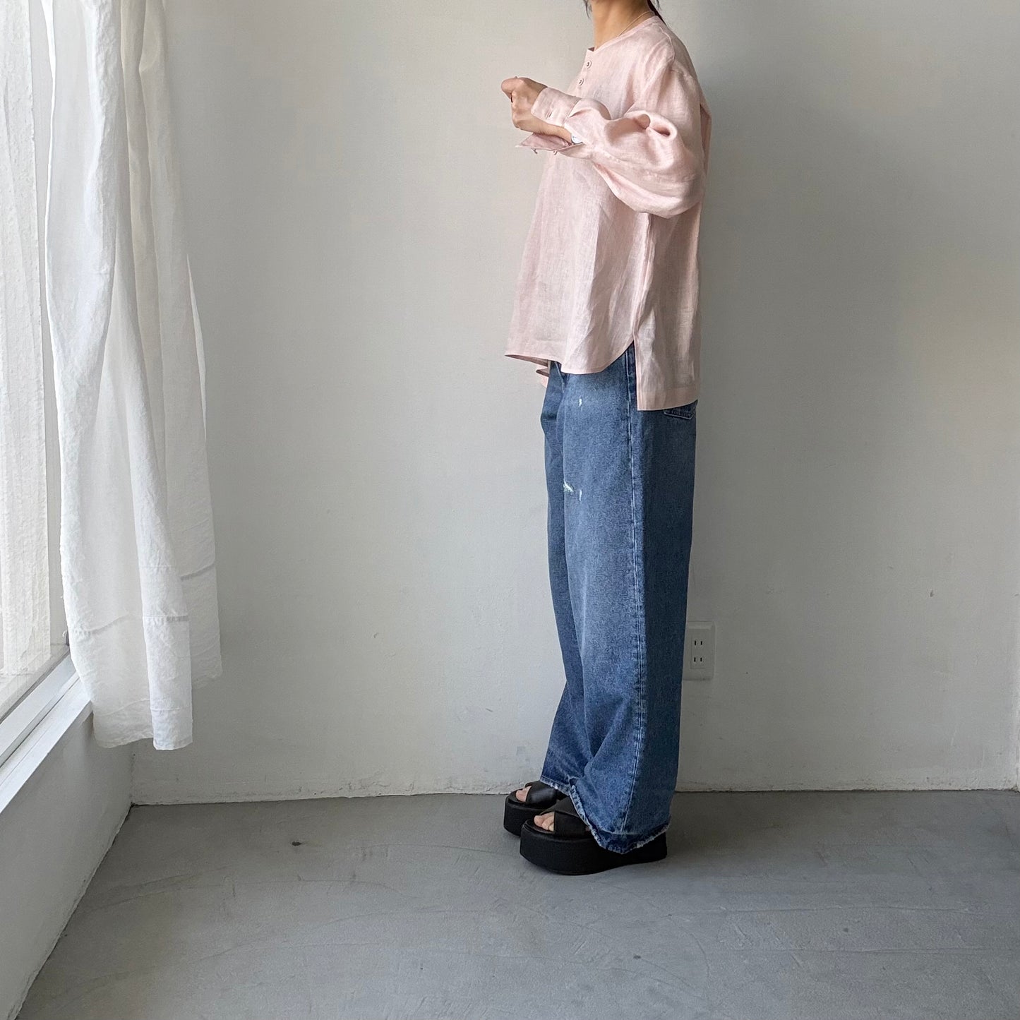 atelier naruse  リネンスモックブラウス　ペールピンク