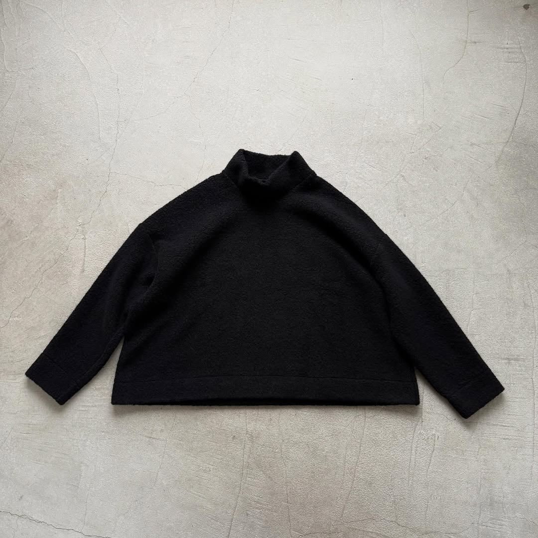 dui jujudhau  ハイネックプルオーバー