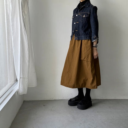 R&D.M.Co 　シュリンクコットンガーメントダイポケットスカート　ブラウン