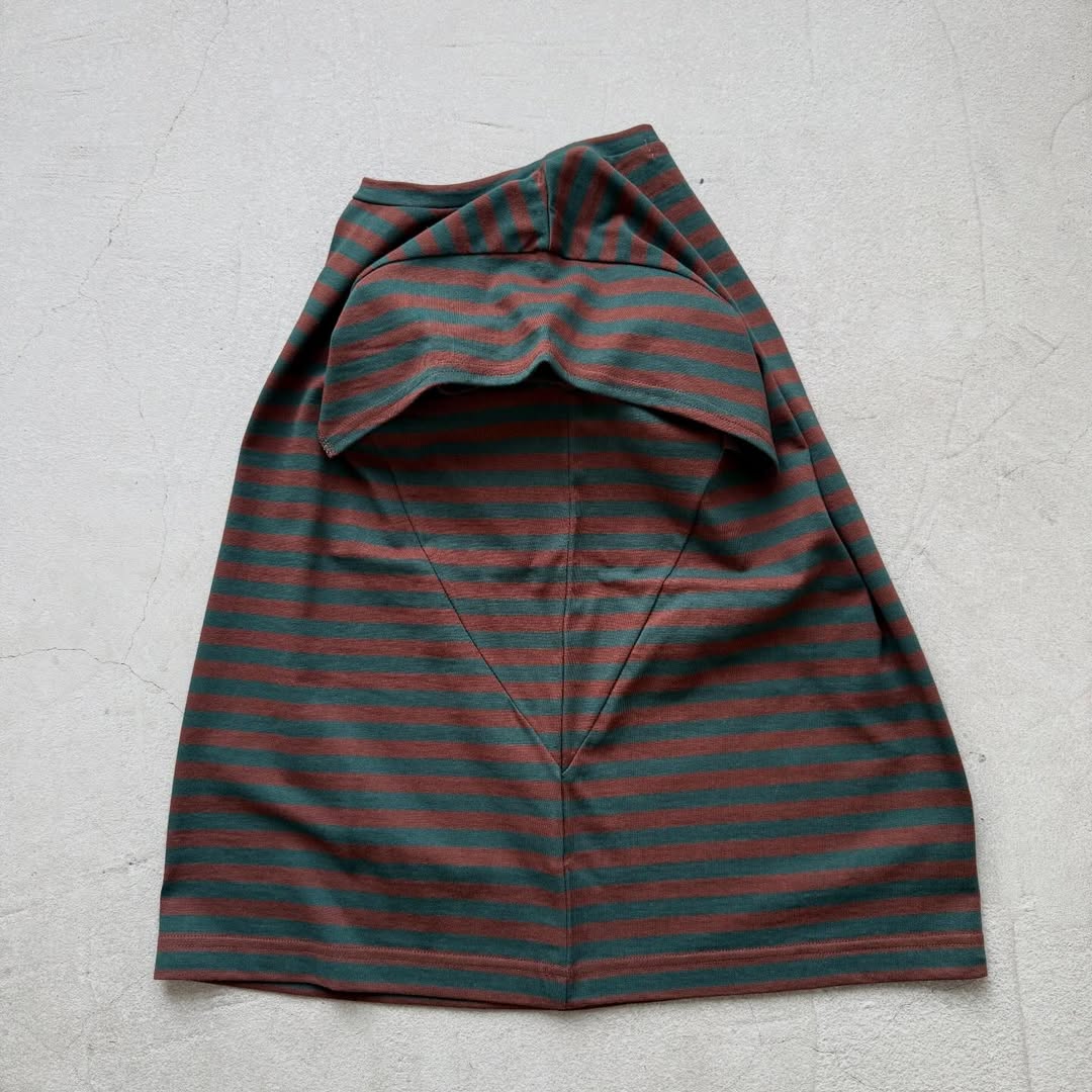 homspun  天竺ボーダーノースリーブプルオーバー　グリーン×ブラウン