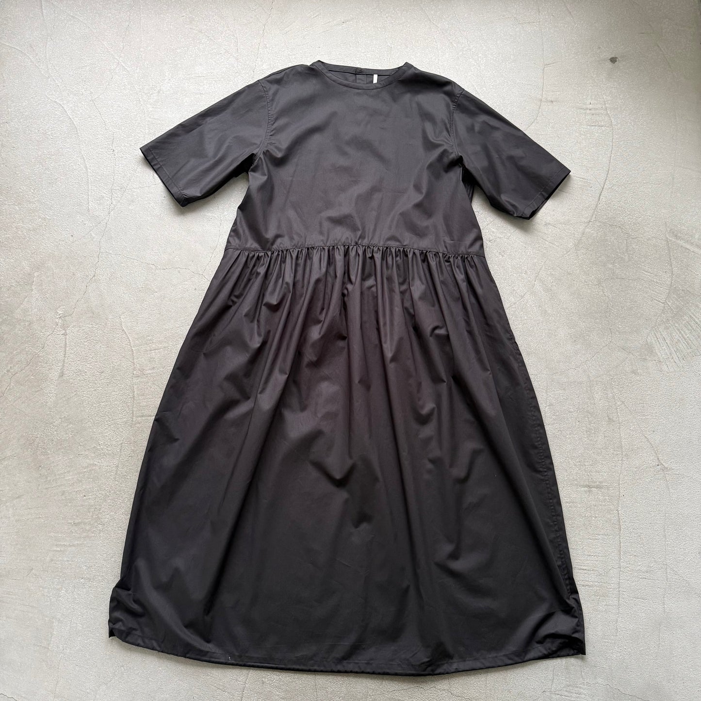 TENNE HANDCRAFTED MODERN バルーンドレス　ブラック