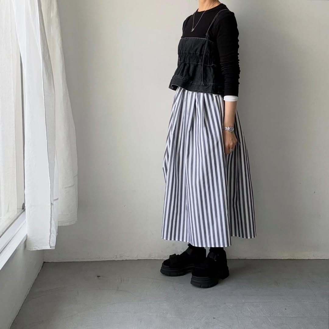 ayanoguchiaya　ストライプタックワイドスカート(blanc別注)