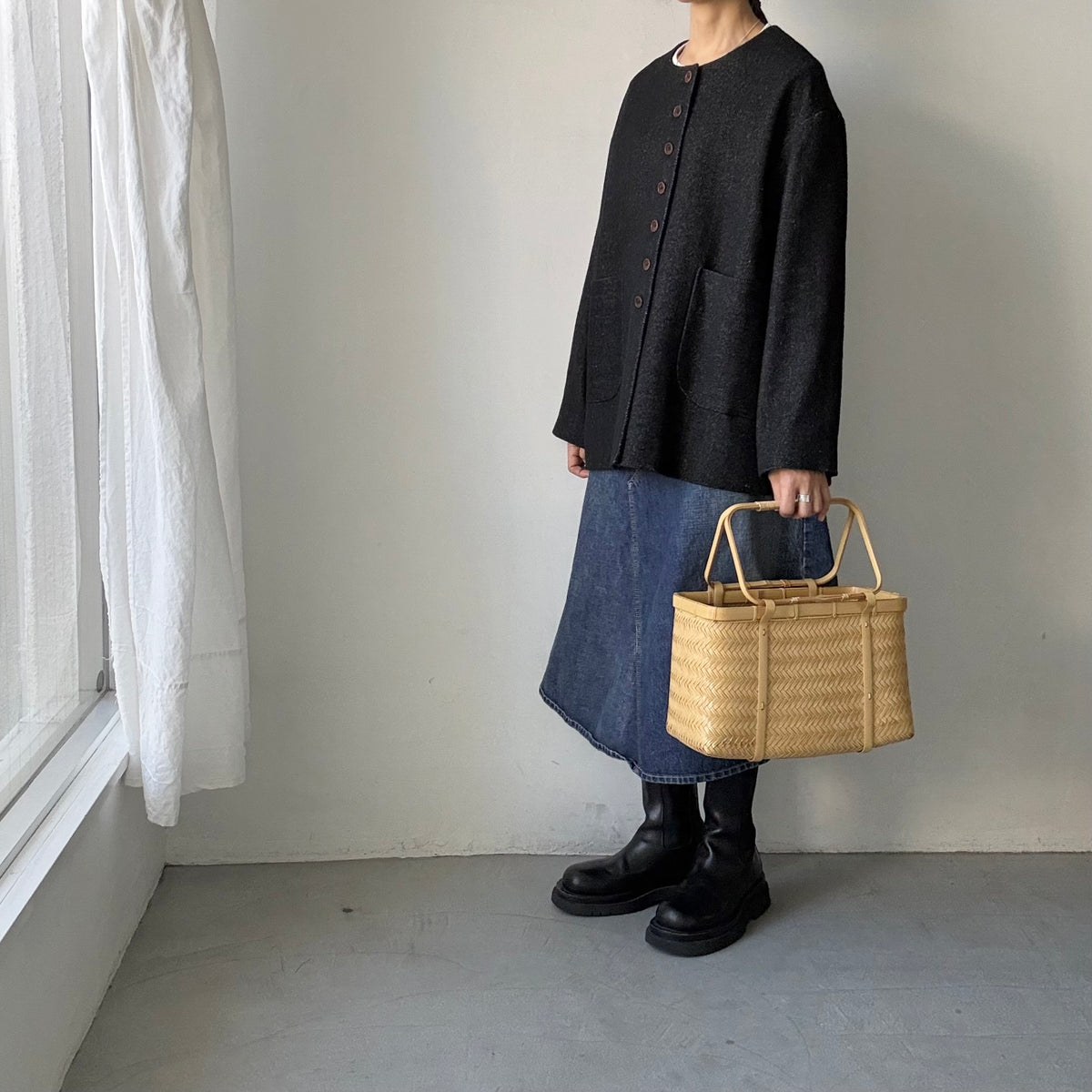 MAGALI  ウールリネンヘリンボンミディアムジャケット　ブラック