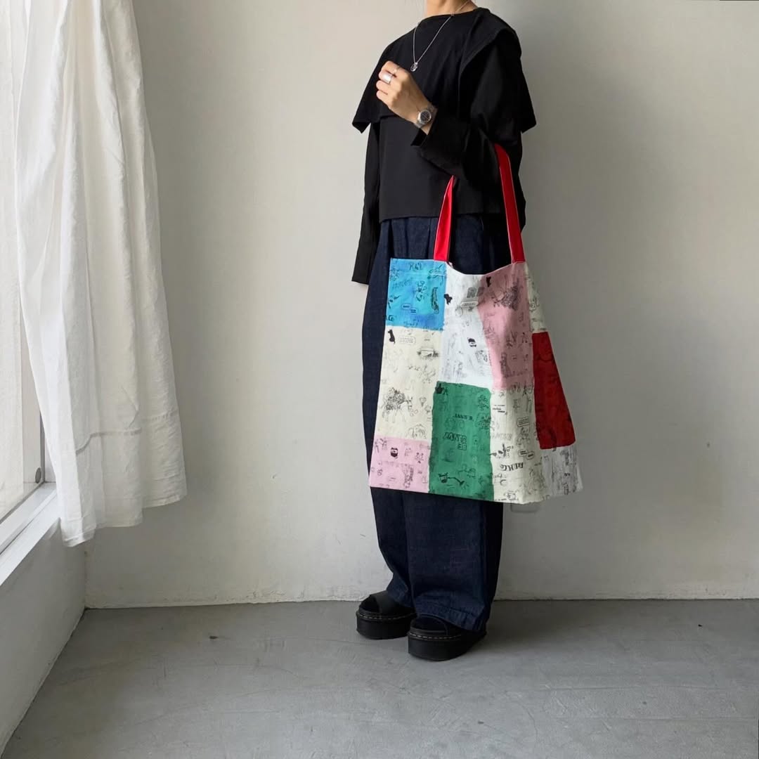 R&D.M.Co  モザイクグラフィティトートバッグ　マルチ