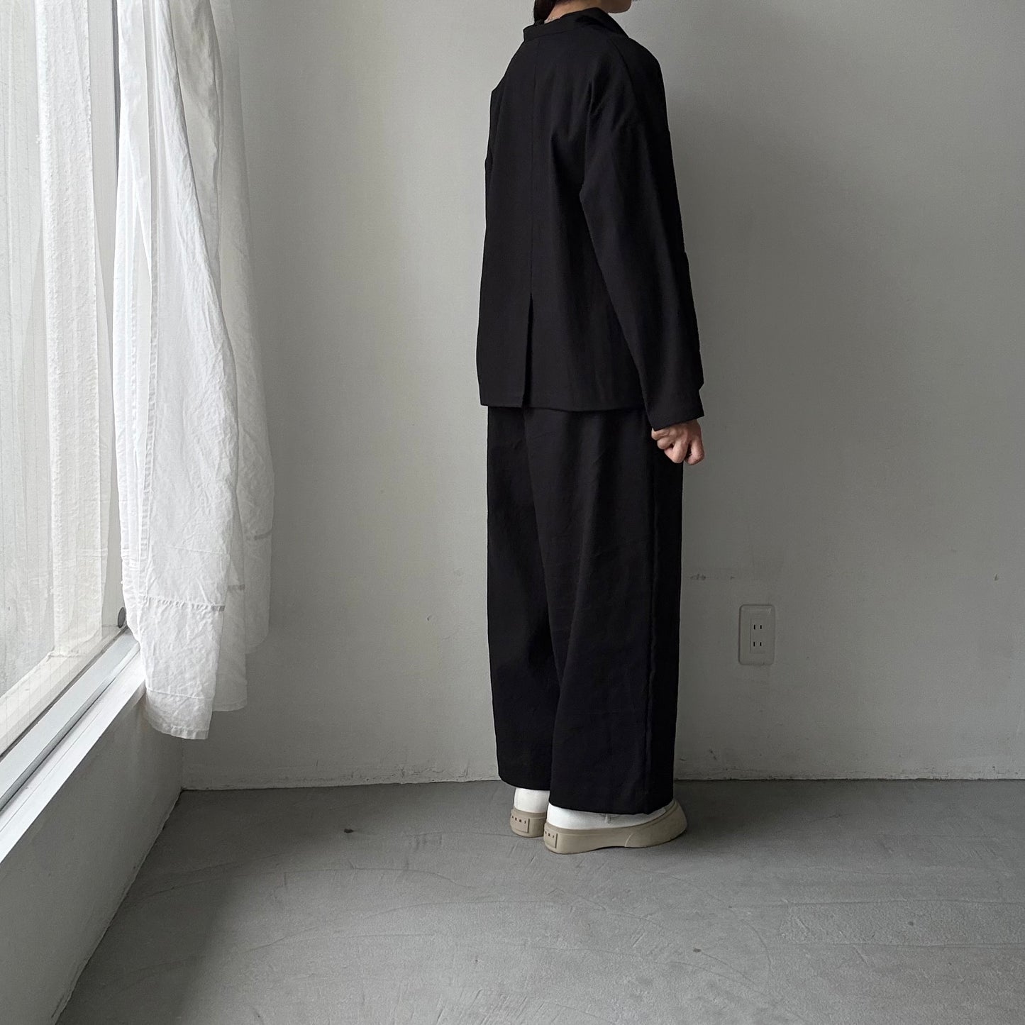 dui jujudhau  リネンコットンキャンバスワイドパンツ　ブラック