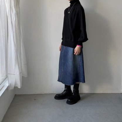 atelier naruse ウールタートルネックニット　ブラック×袖口ピンク
