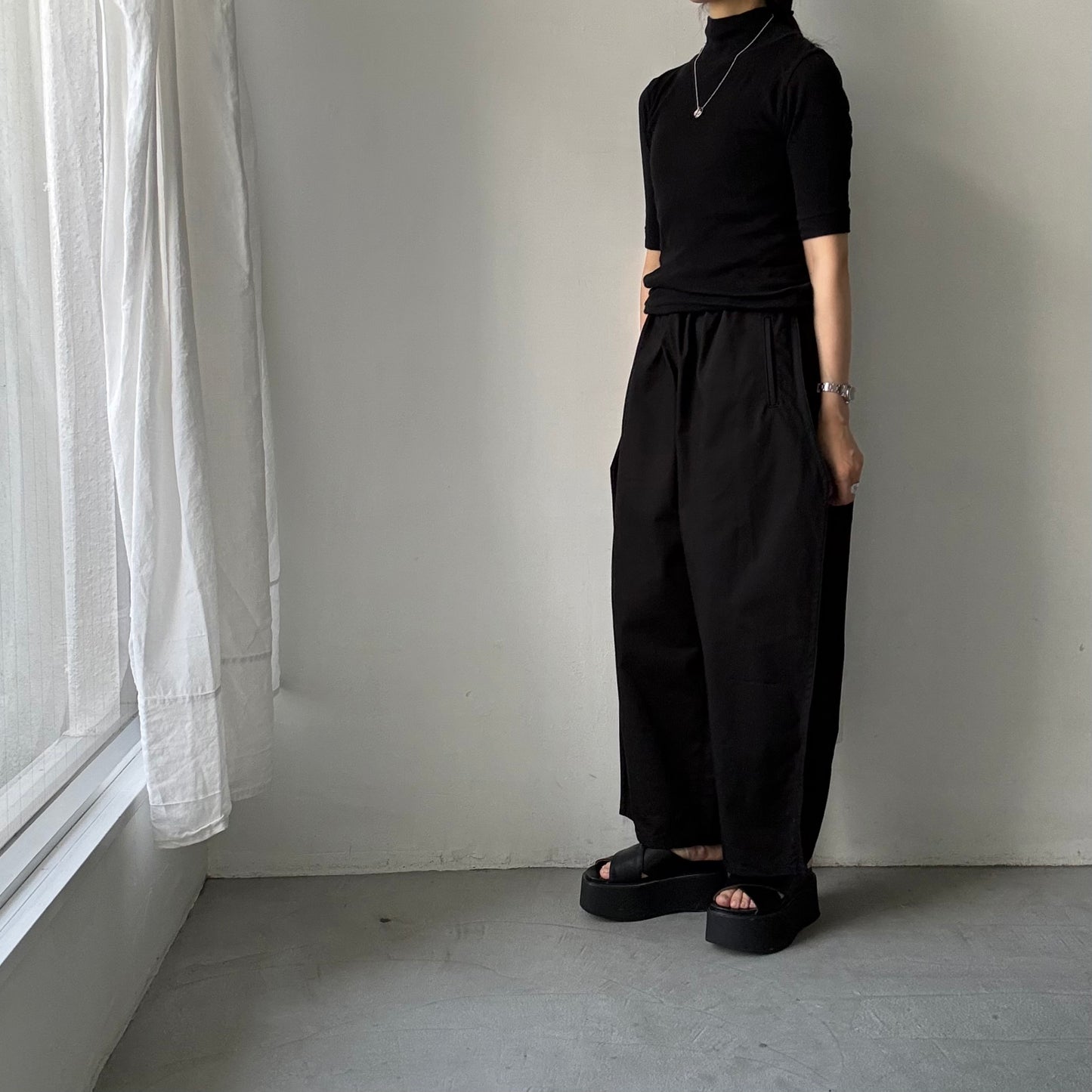 ゴーシュ  オーガニックダックコットンストレートラインパンツ