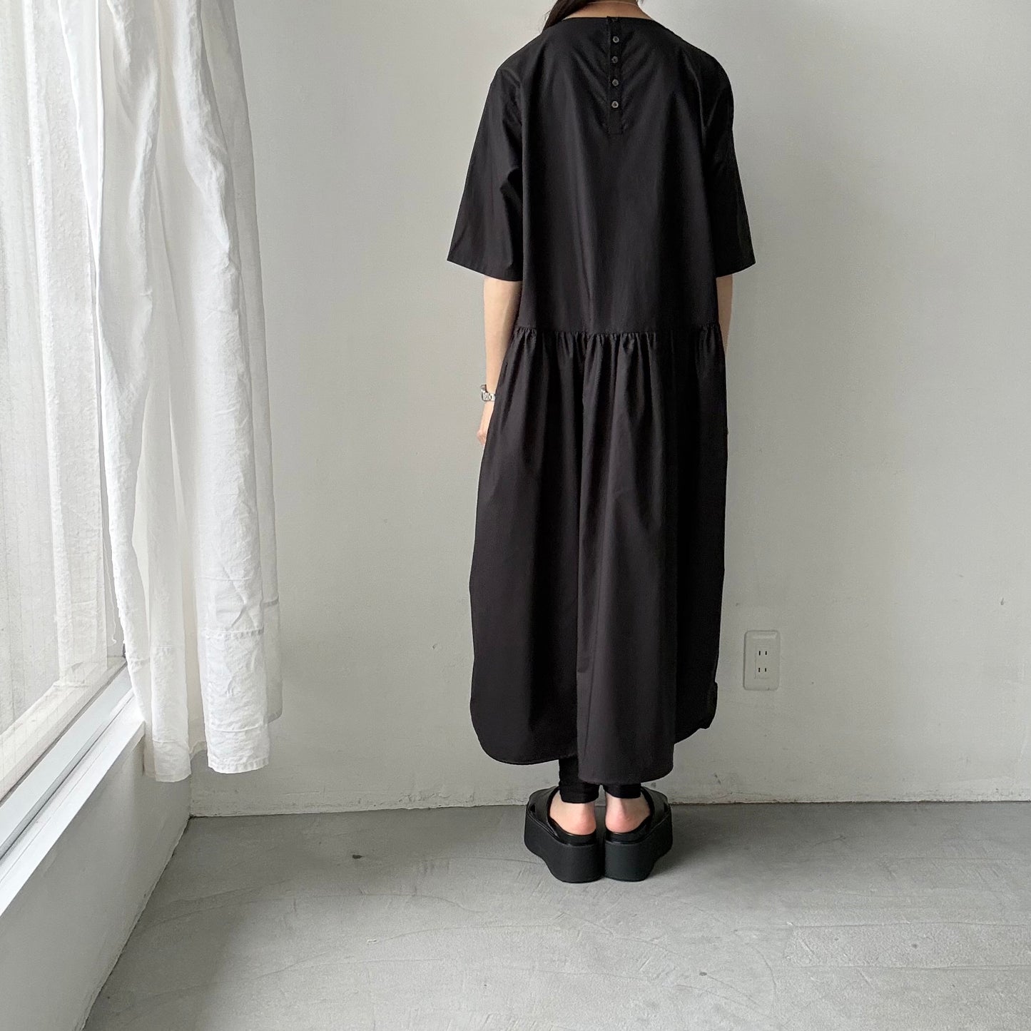 TENNE HANDCRAFTED MODERN バルーンドレス　ブラック