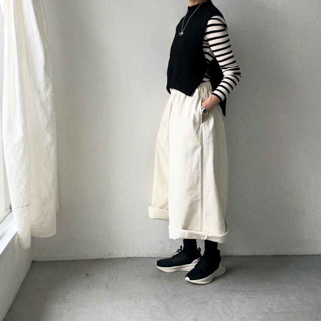 dui jujudhau  ワイドワイドパンツ　チノナチュラル