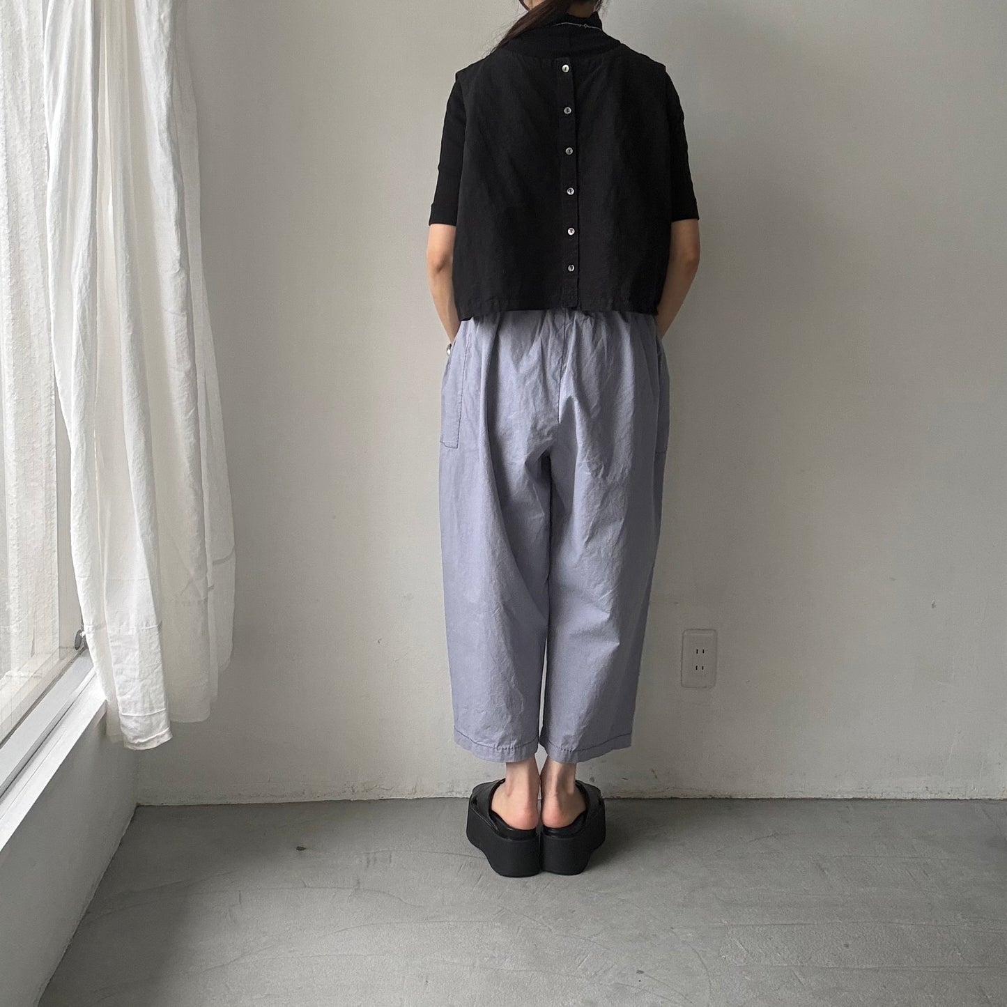 homspun パルキーシーチングギャザーパンツ　ブルーグレー
