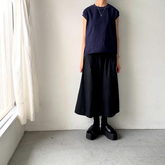 homspun コンパクトウェザーノースリーブブラウス　ネイビー